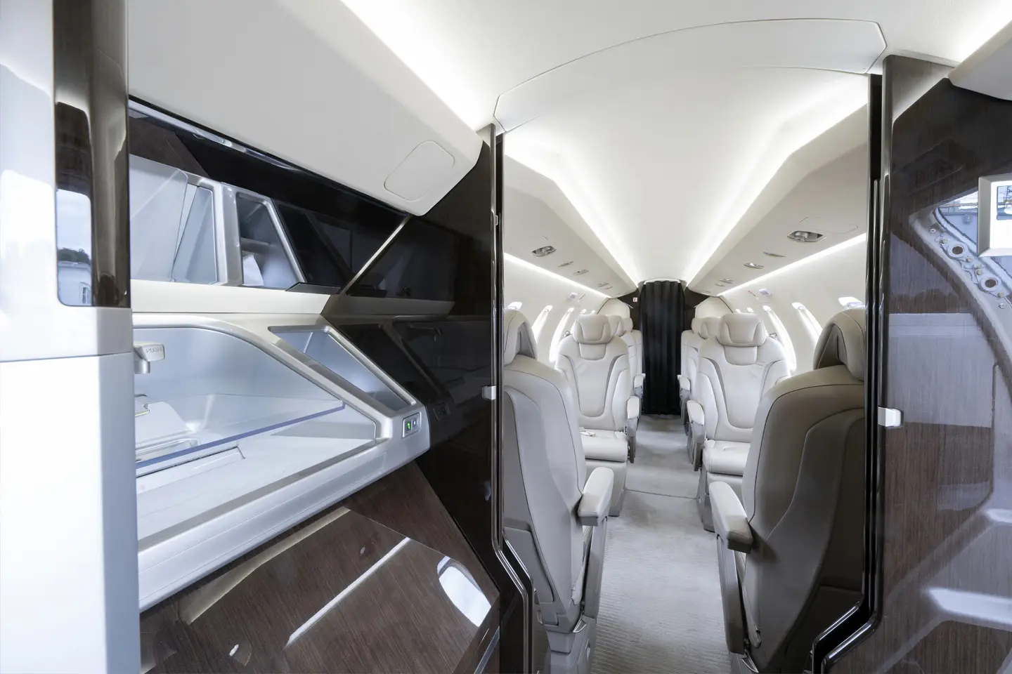Pilatus PC-24 OE-GLB operated by Platoon Aviation photo 6