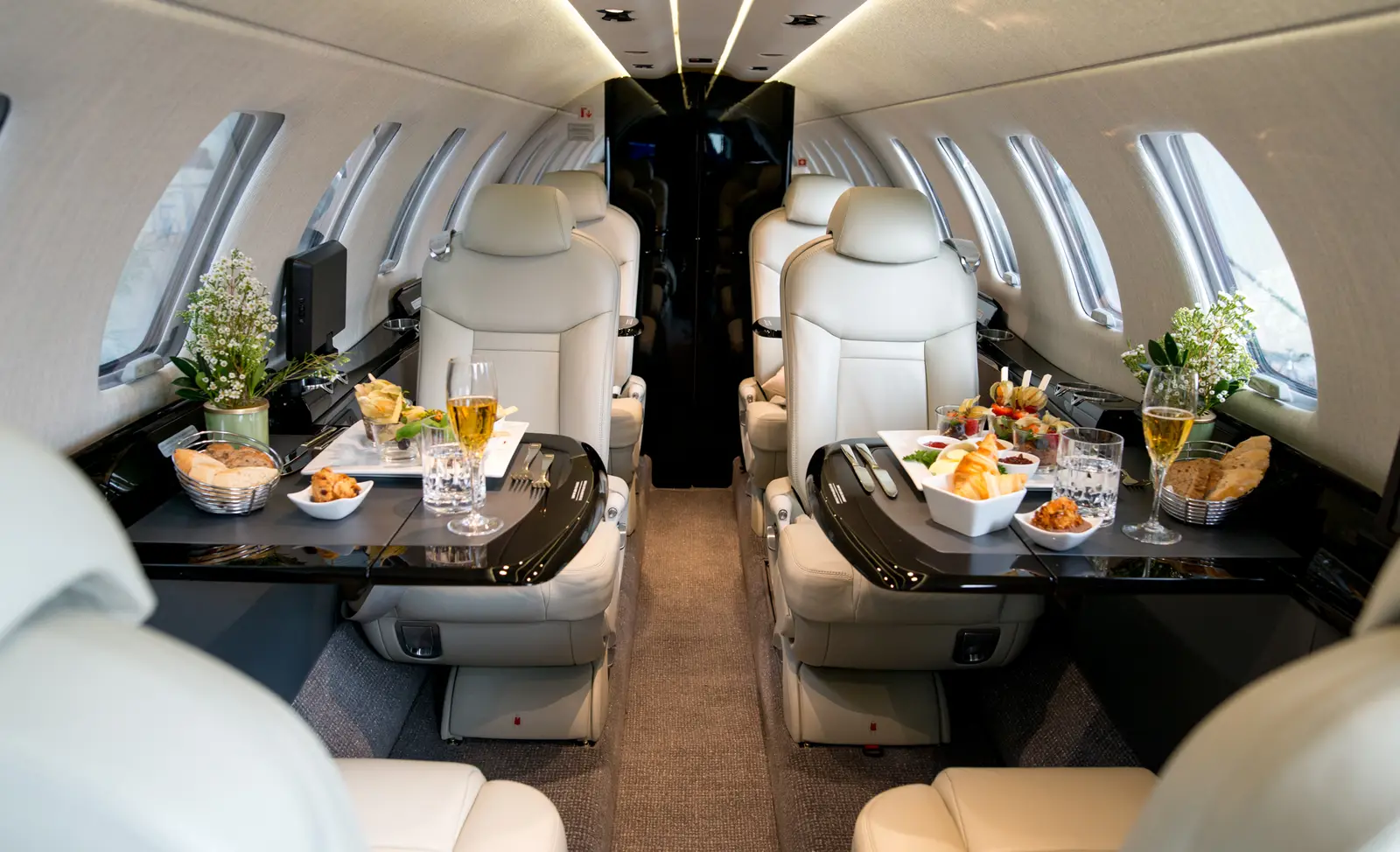 Cessna Citation CJ4 OE-GSX operated by Avcon Jet AG photo 2