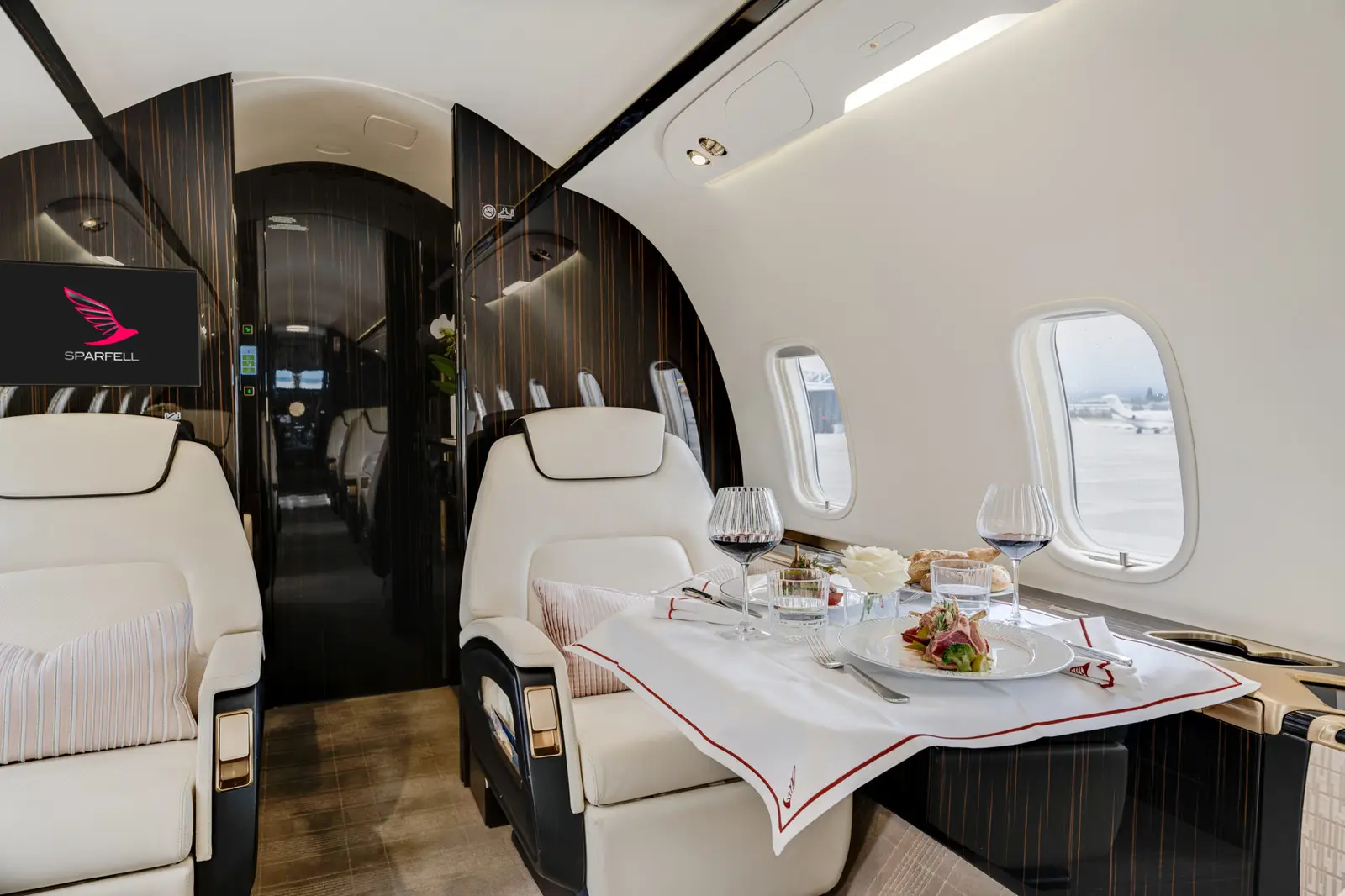 Bombardier Challenger 350 OE-HAA operated by SPARFELL Aviation Group photo 3