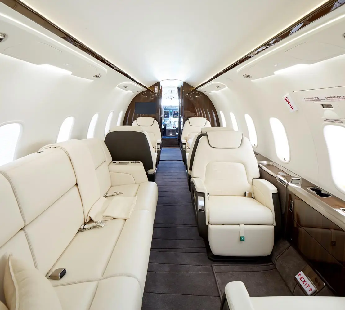 Bombardier Challenger 350 OE-HCU operated by SPARFELL Aviation Group photo 3