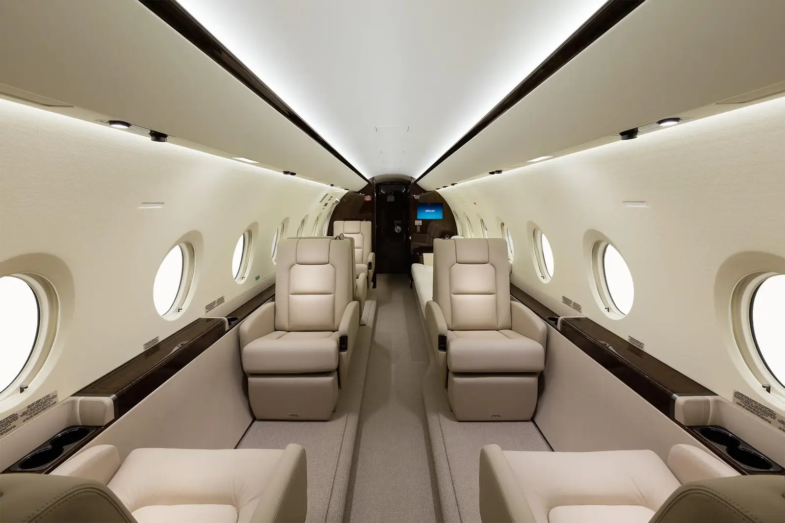 Gulfstream G280 OE-HWM operated by Alpine Sky Jets Ltd. photo 6