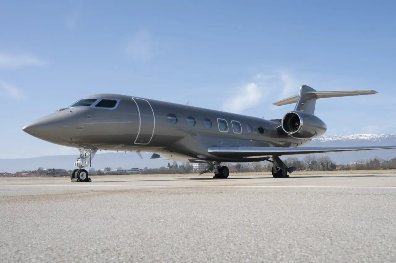Gulfstream GVII-G500 OE-IDZ operated by SPARFELL Aviation Group photo 2