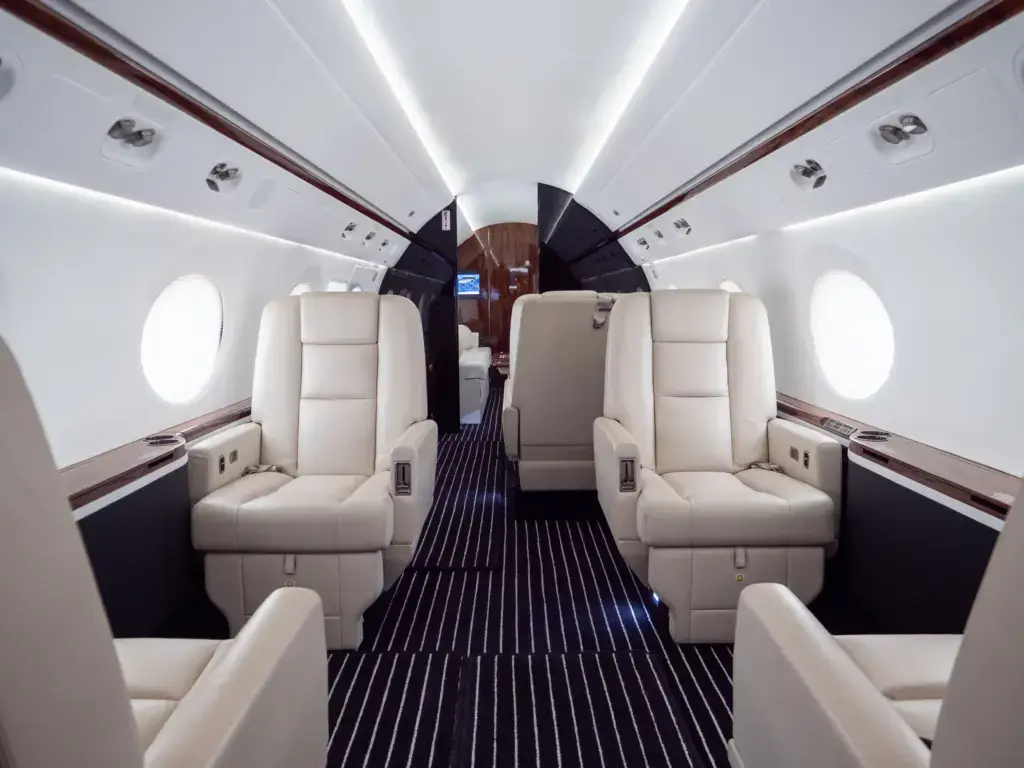 Gulfstream G550 OE-IKG operated by Skyside GmbH photo 3