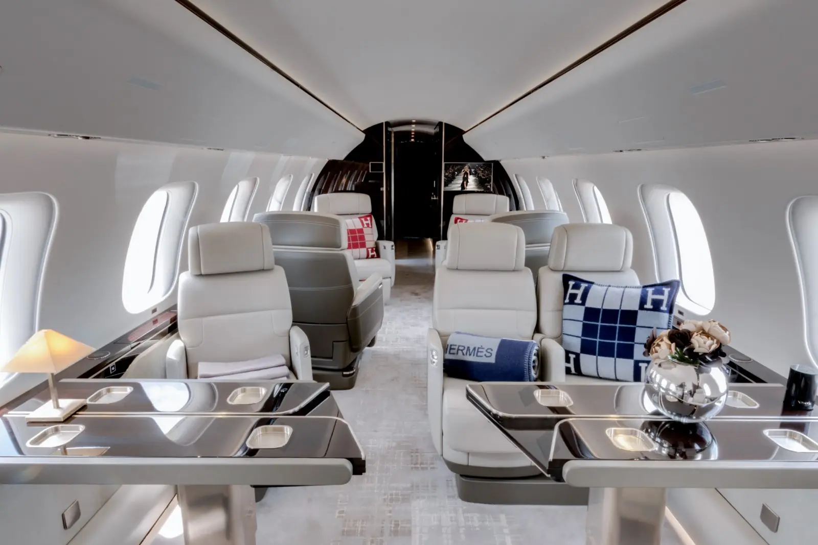 Bombardier Global 7500 OE-IXI operated by Global Jet photo 5