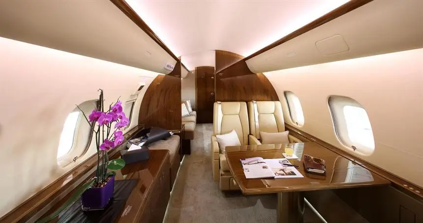 Bombardier Global 5000 OE-LHU