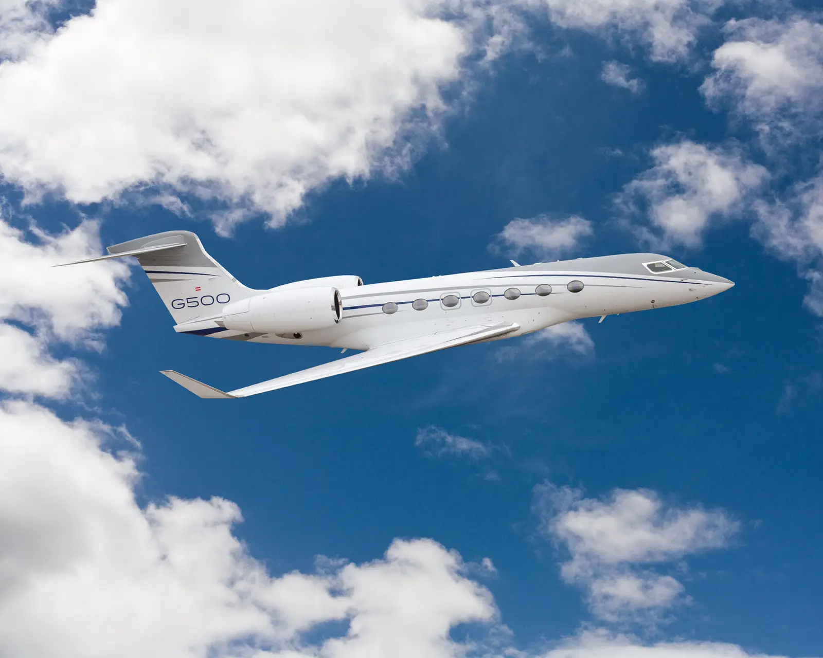 Gulfstream GVII-G500 OE-LVA operated by Alpine Sky Jets Ltd., exterior