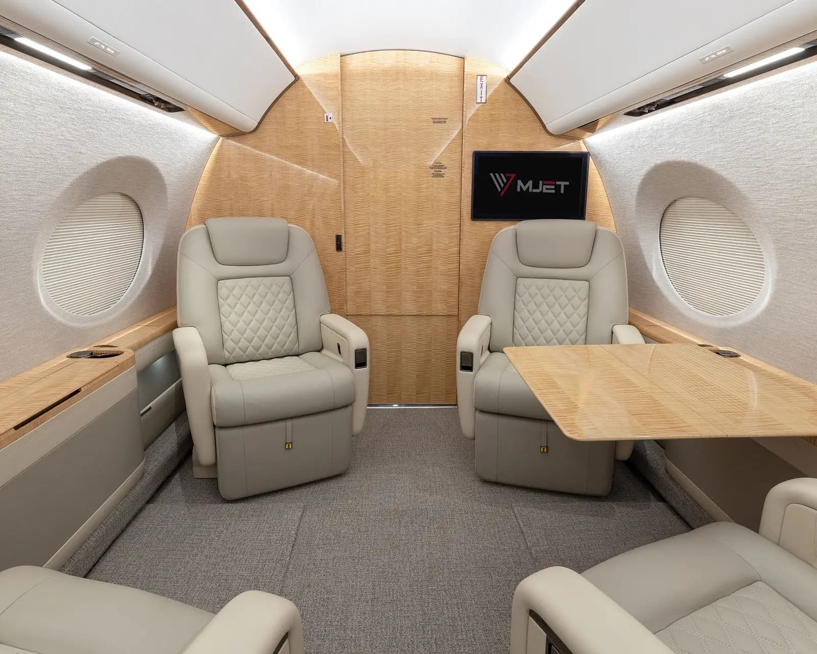 Gulfstream GVII-G500 OE-LVA operated by Alpine Sky Jets Ltd. photo 2