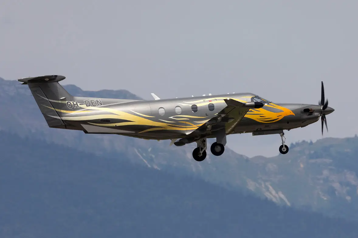 Pilatus PC-12/47 OH-DEN
