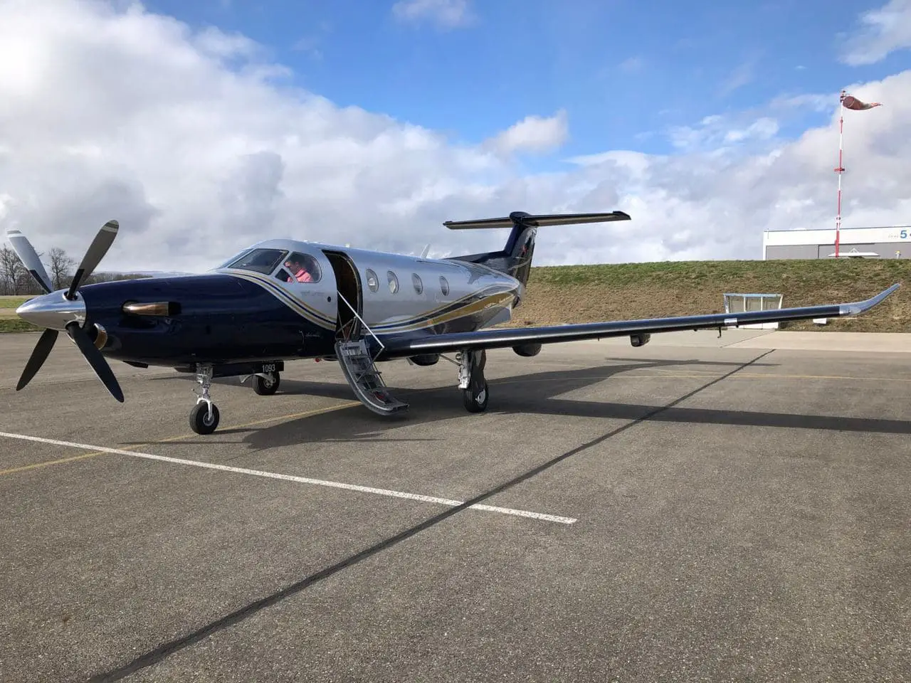 Pilatus PC-12/47 NG OH-JEM operated by Fly 7 Executive Aviation photo 5