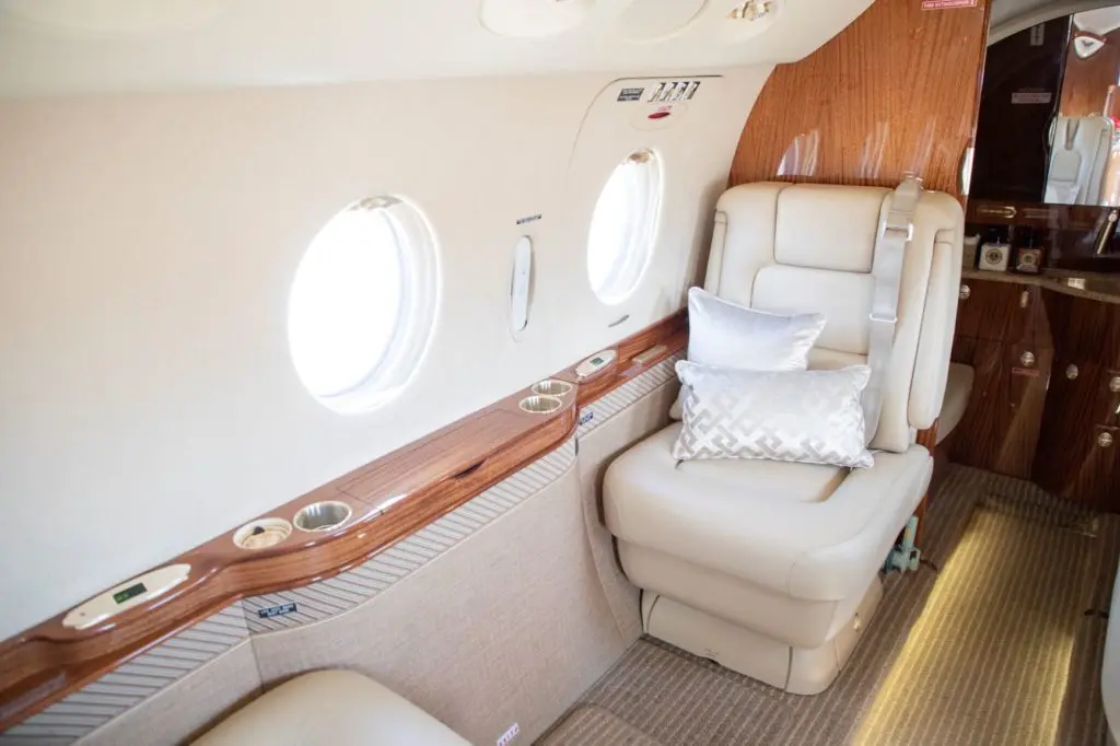 Gulfstream G150 OH-WIL operated by Jetflite OY photo 2