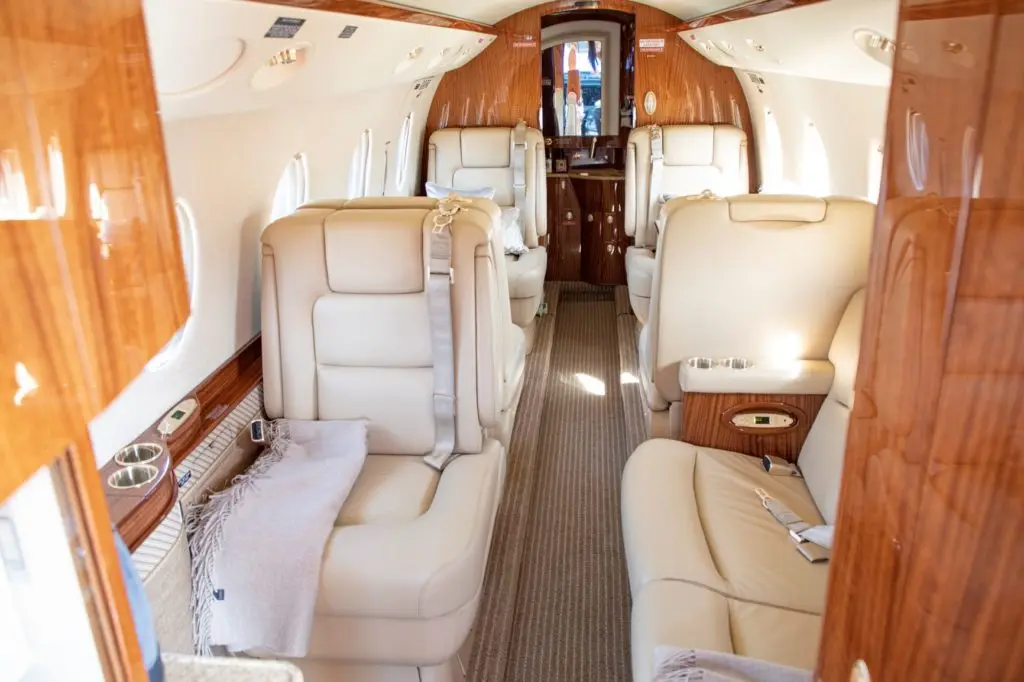 Gulfstream G150 OH-WIL operated by Jetflite OY photo 3