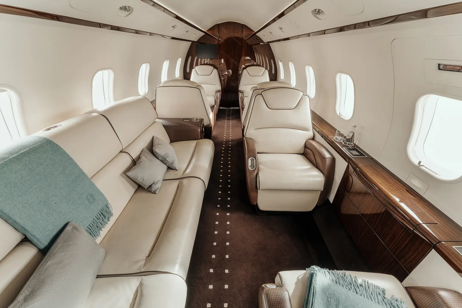 Bombardier Challenger 300 OK-AOA operated by Elio Jet photo 3