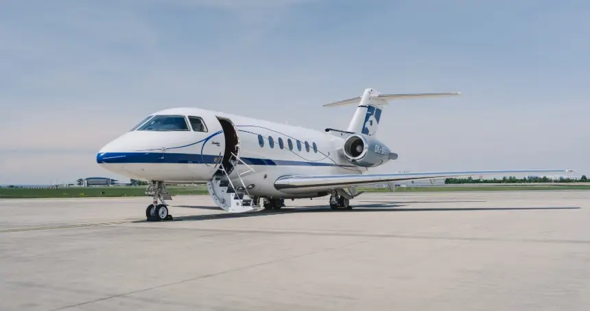 Beechcraft Hawker 4000 OK-BFF operated by JetBee Czech s.r.o. photo 3