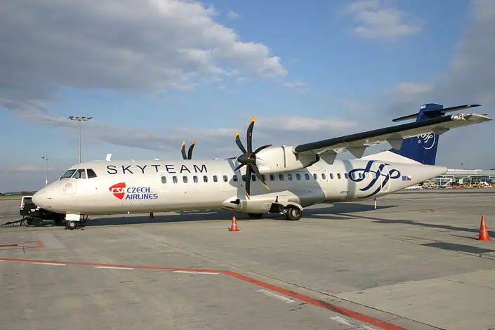 ATR 72-212 OK-GFR operated by Czech Airlines photo 2