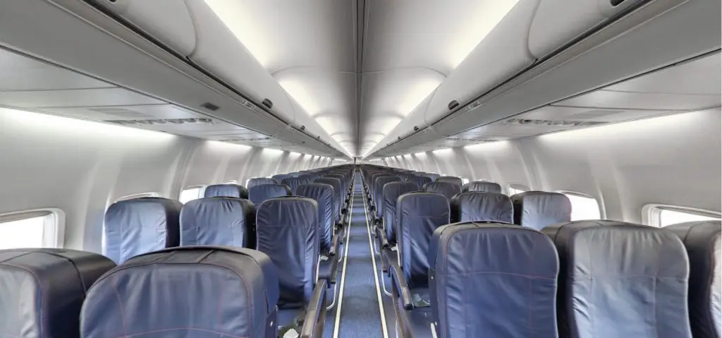 Boeing 737-800 OM-JEX operated by AirExplore, s.r.o. photo 2