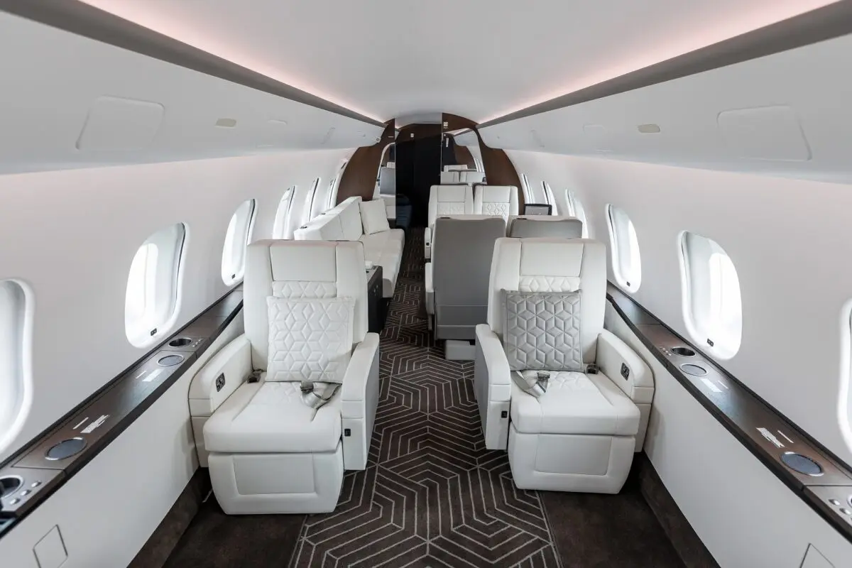 Bombardier Global 5000 OM-NTN operated by Elite Jet s.r.o. photo 2