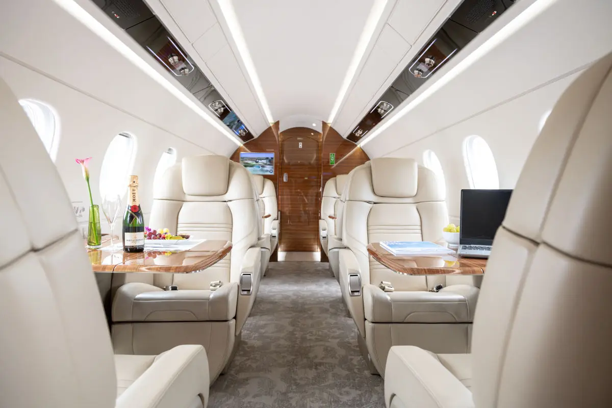 Embraer Legacy 500 OO-CYN operated by ASL Group photo 3