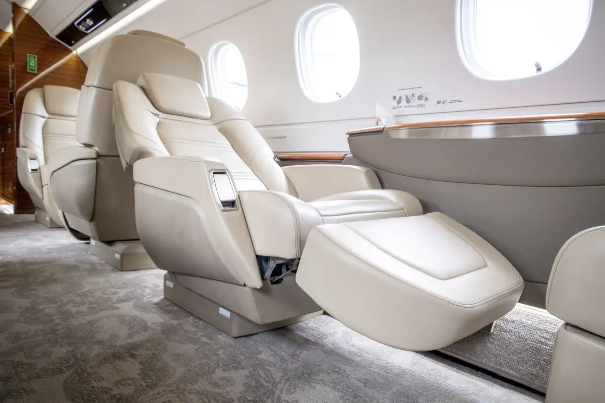 Embraer Legacy 500 OO-CYN operated by ASL Group photo 4