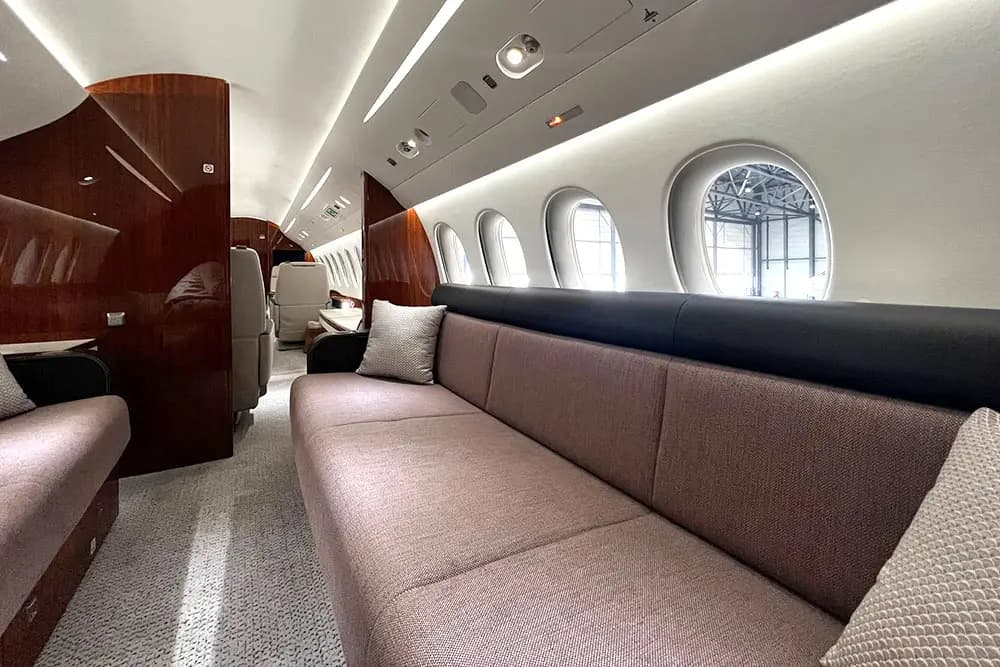 Dassault Falcon 8X OO-ELK operated by Luxaviation Group Europe photo 3