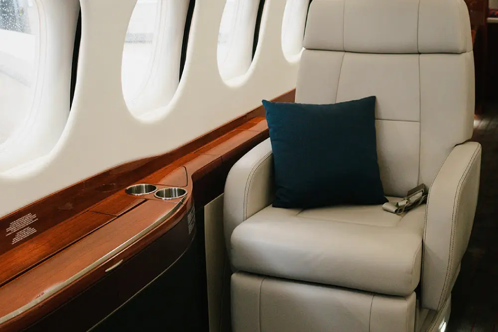 Dassault Falcon 7X OO-FSX operated by Luxaviation Group Europe photo 2