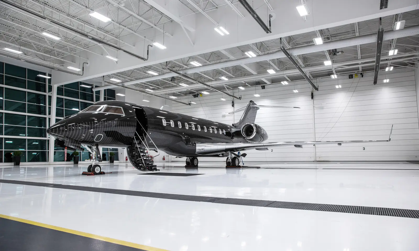 Bombardier Global 5500 OO-WLP operated by Luxaviation Group Europe, exterior