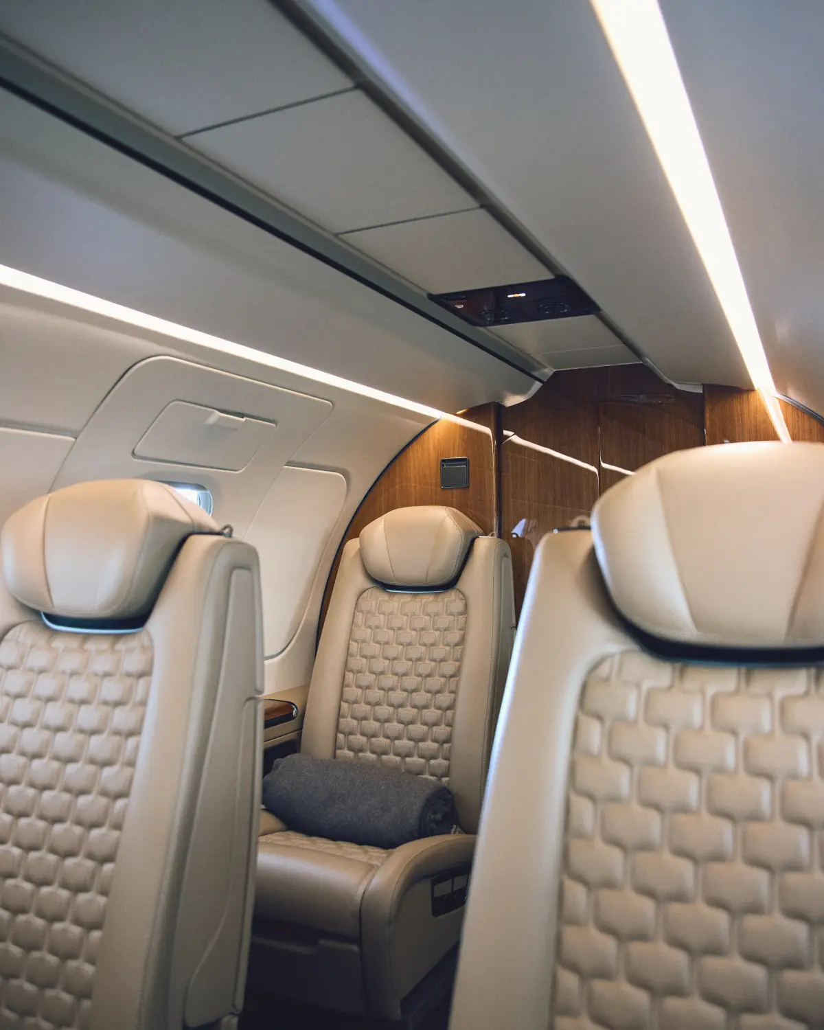 Embraer Phenom 300E OY-BBL operated by Blackbird Air Charter A/S photo 2