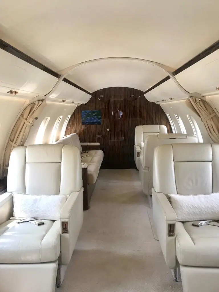 Bombardier Challenger 605 OY-CCH operated by Flexflight Group photo 2