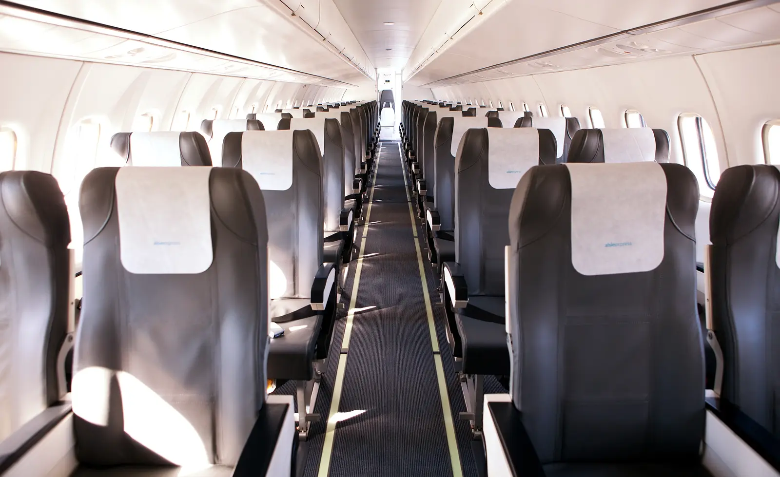 ATR 72-500 OY-CLY operated by Air Alsie photo 5