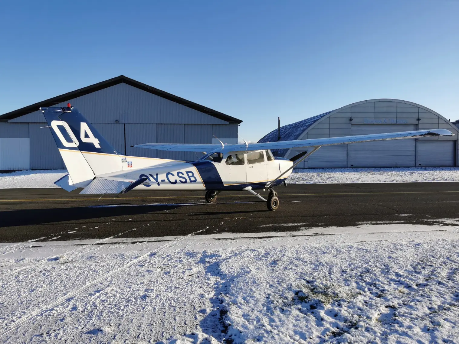 Cessna 172S OY-CSB operated by Flexflight Group photo 2