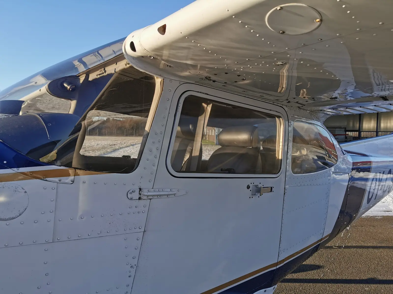 Cessna 172S OY-CSB operated by Flexflight Group photo 3