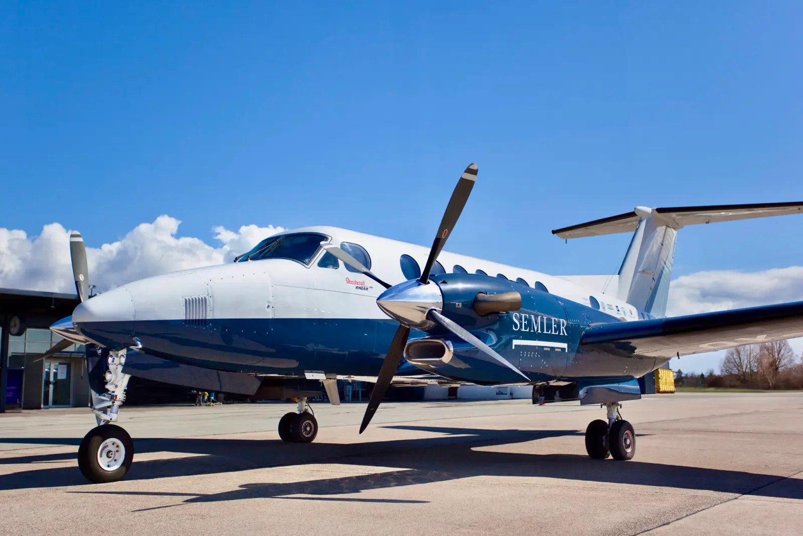 Beechcraft King Air 350 OY-CVW operated by Gayo Aviation photo 3