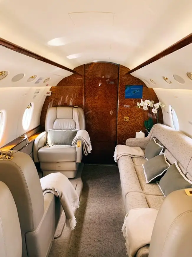 Gulfstream G200 OY-IUV operated by Flexflight Group photo 5