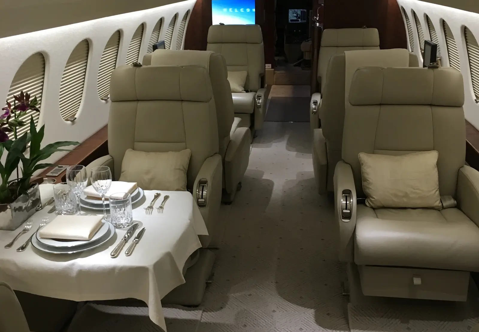 Dassault Falcon 7X OY-PGA operated by Air Alsie photo 2