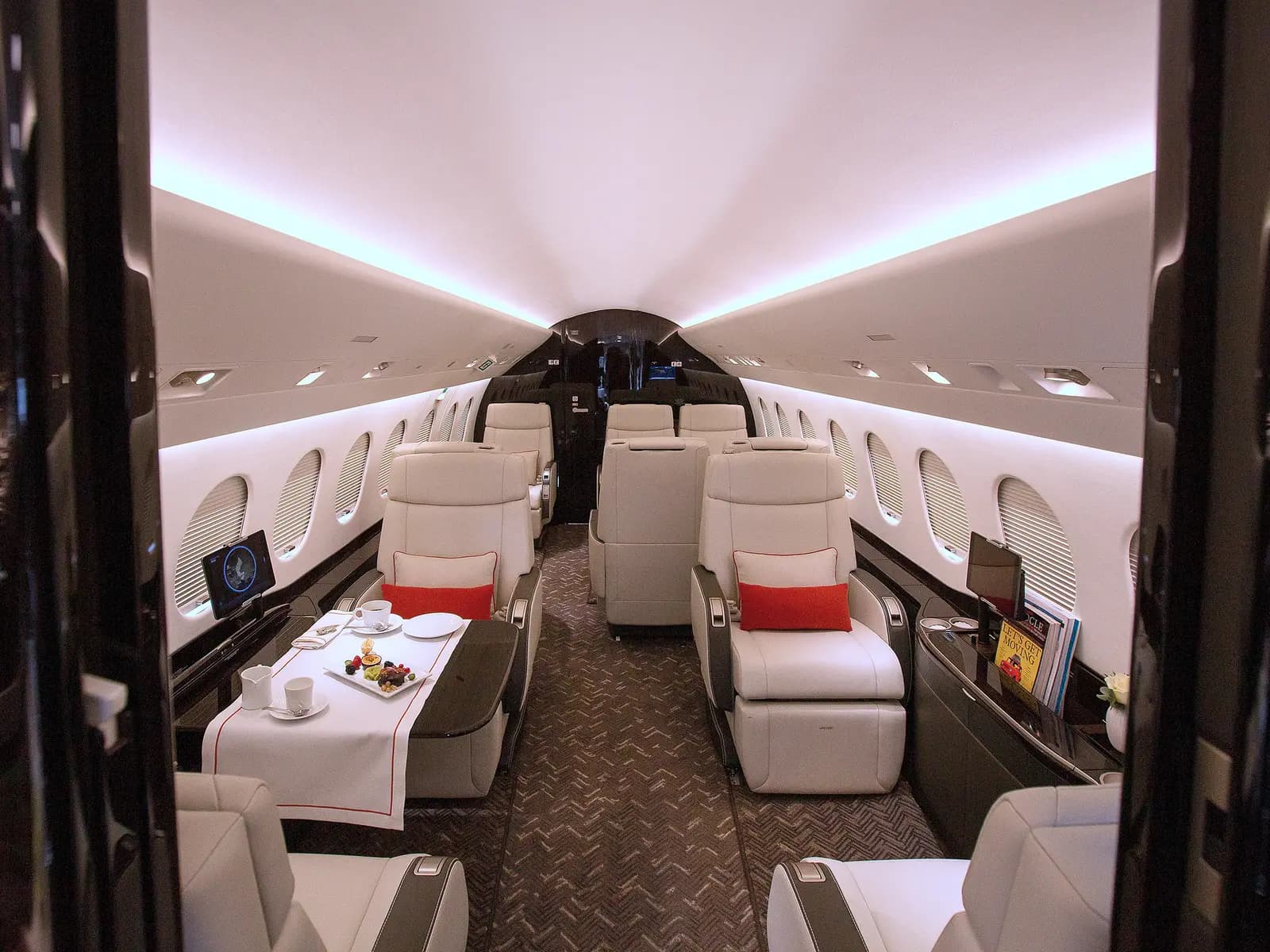 Dassault Falcon 2000LXS PH-CGV operated by Air Alsie photo 2
