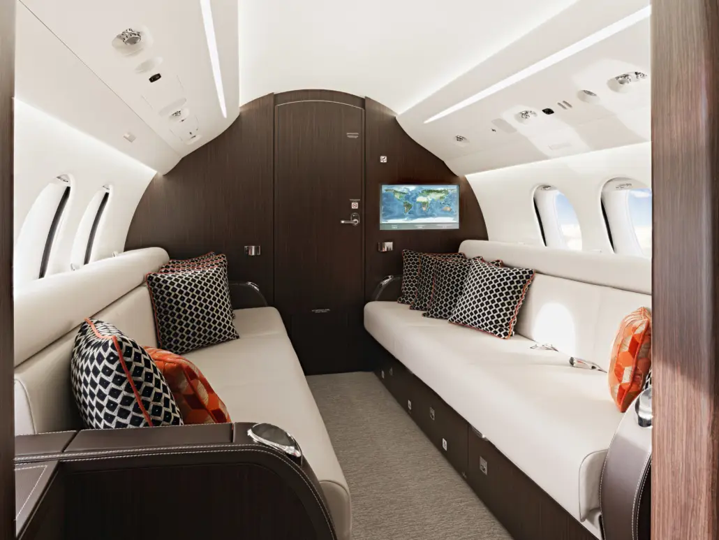 Dassault Falcon 7X PH-GWS operated by Exxaero photo 3