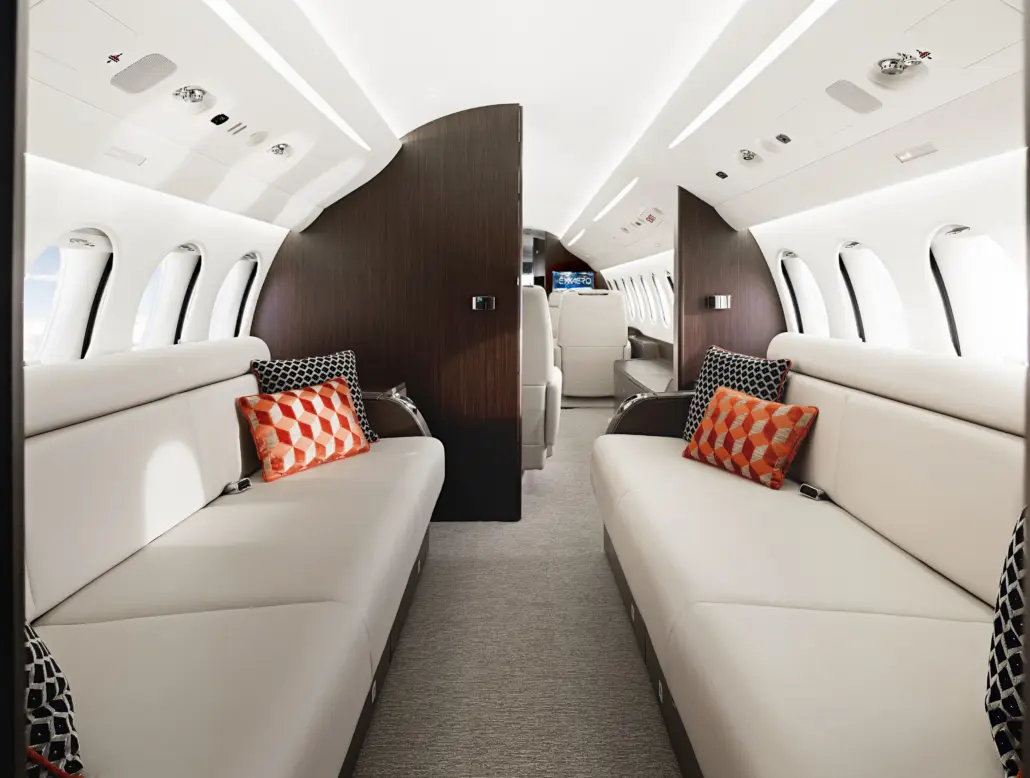 Dassault Falcon 7X PH-GWS operated by Exxaero photo 5