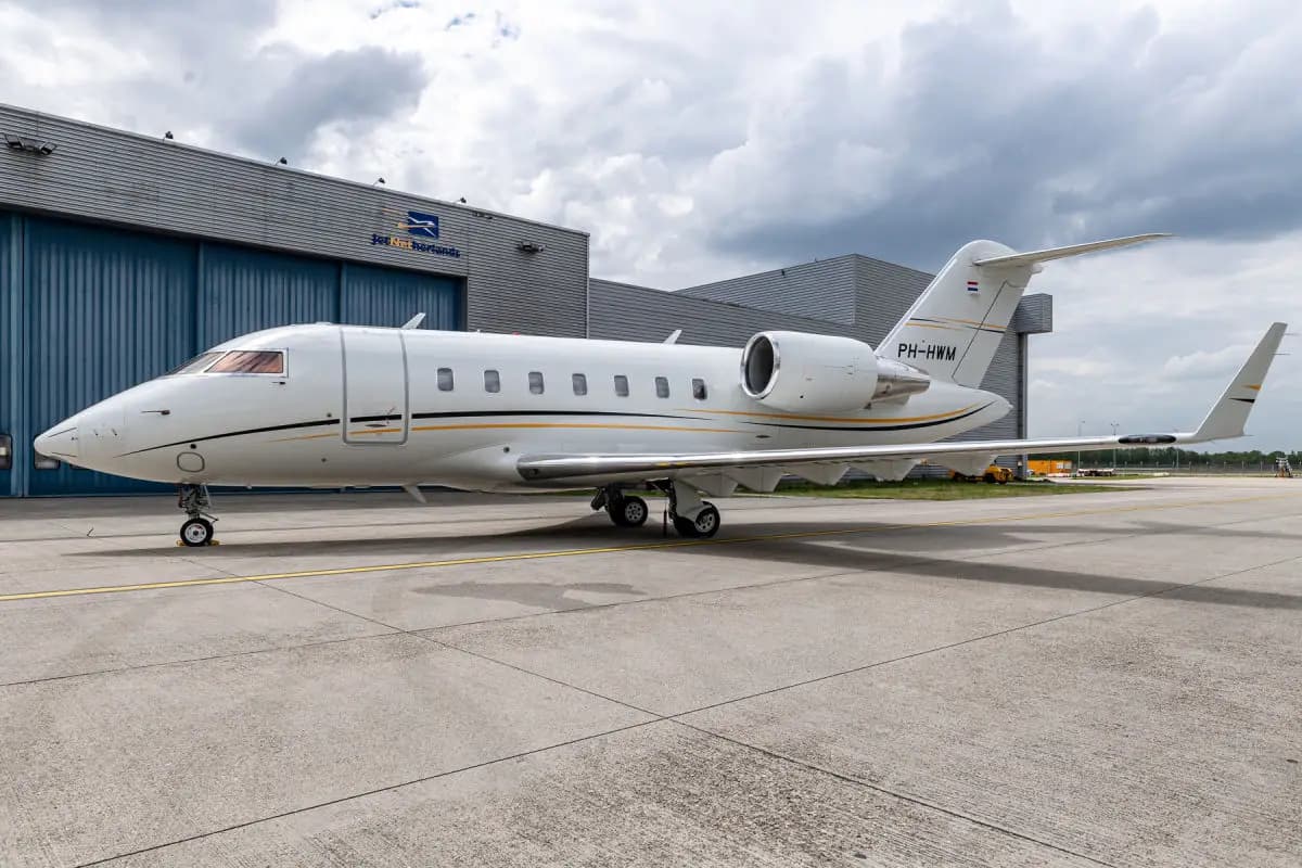 Bombardier Challenger 605 PH-HWM operated by Jetnetherlands, exterior