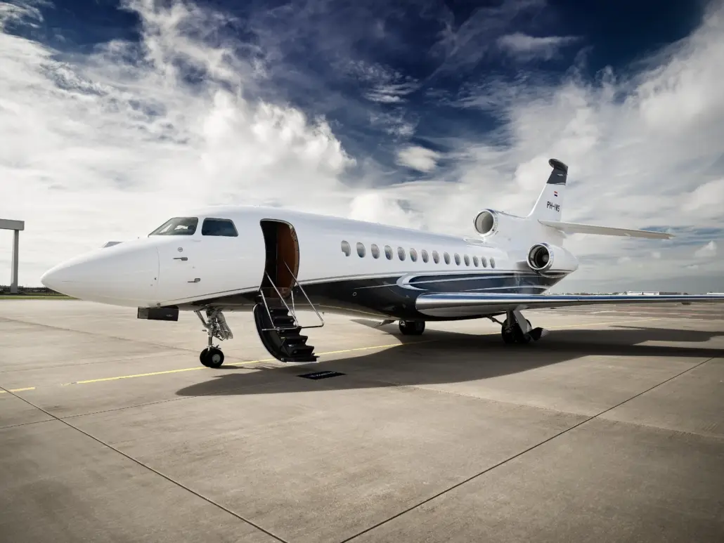 Dassault Falcon 7X PH-IWS operated by Exxaero, exterior
