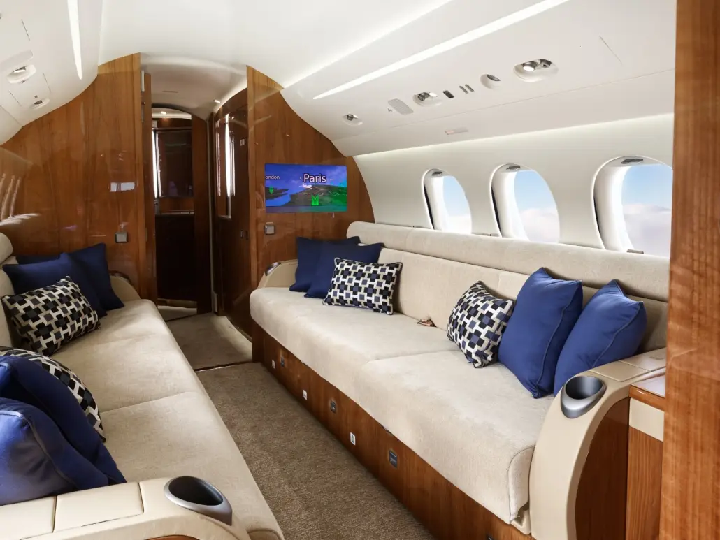 Dassault Falcon 7X PH-IWS operated by Exxaero photo 3