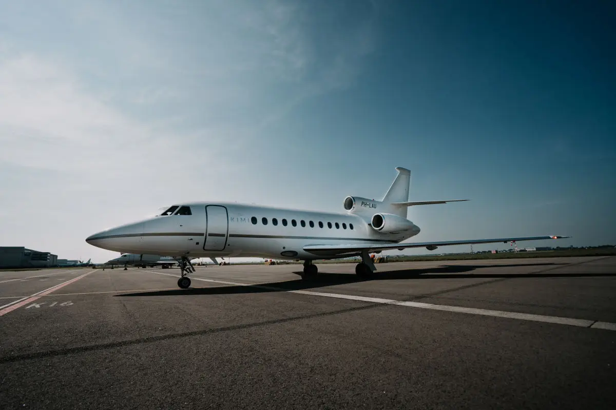 Dassault Falcon 900EX PH-LAU