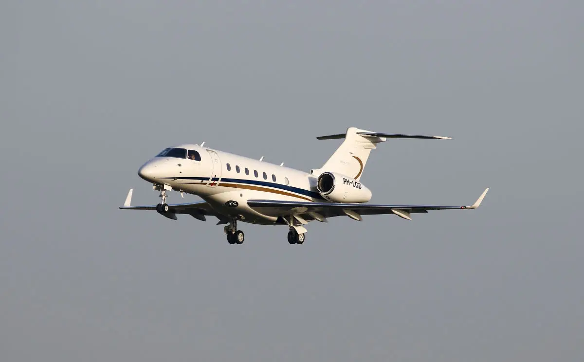 Embraer Legacy 500 PH-LGD operated by ASL Group photo 5