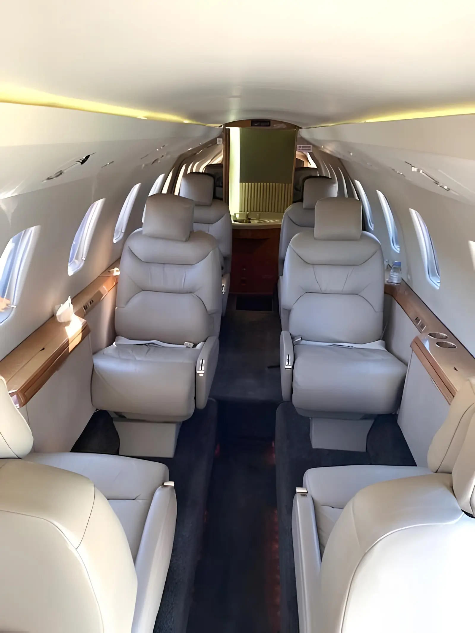 Cessna Citation VII PH-MYX operated by Jetnetherlands photo 5