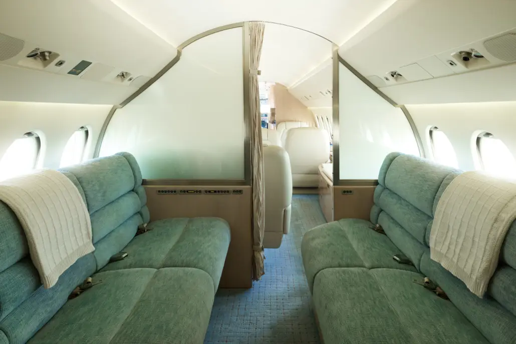 Dassault Falcon 900C PH-STB operated by Exxaero photo 3