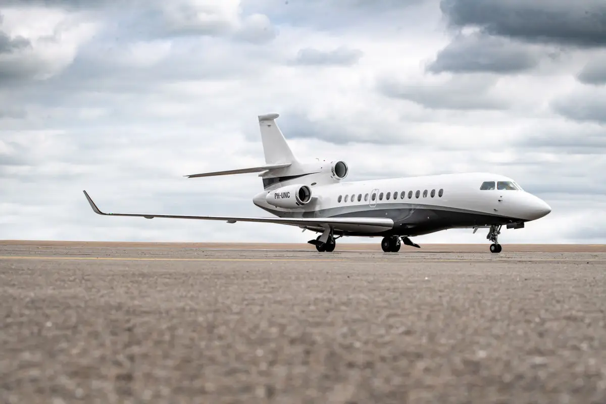 Dassault Falcon 7X PH-UNC operated by Jetnetherlands photo 4