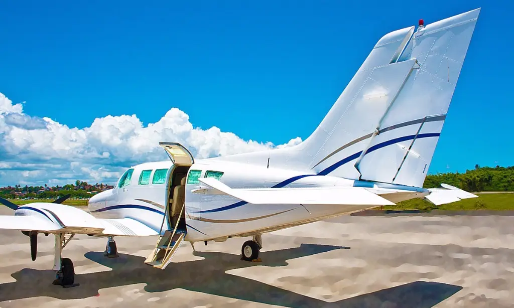 Cessna 402B PP-ATS operated by VEM Aviation Air Taxi photo 2