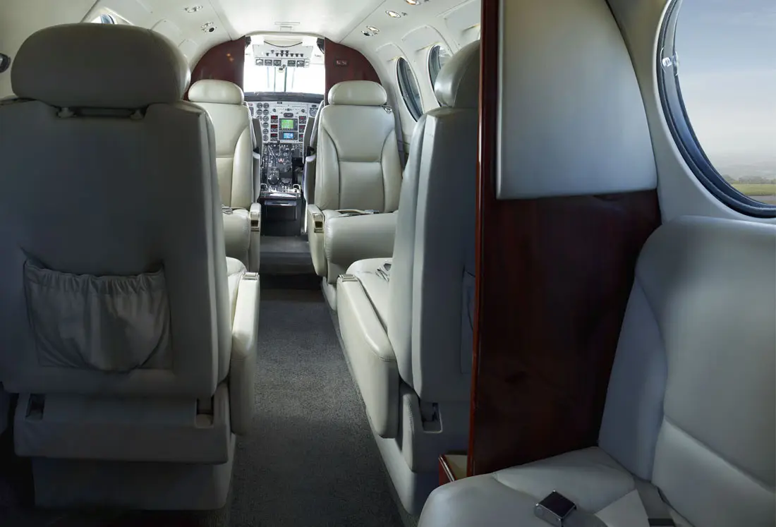 Beechcraft King Air C90GT PR-BIO operated by Lider Aviation photo 3