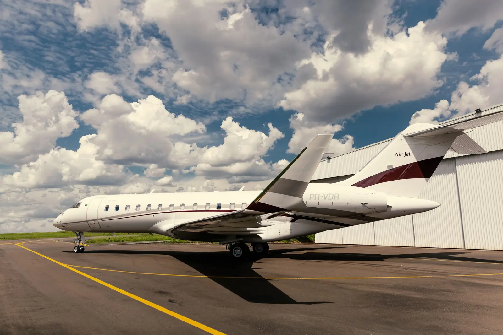 Bombardier Global Express PR-VDR operated by Air Jet Taxi Aereo LTDA, exterior