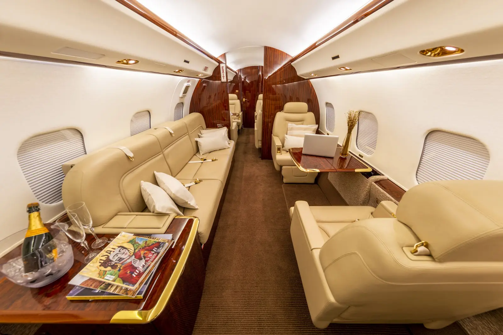 Bombardier Global Express PR-VDR operated by Air Jet Taxi Aereo LTDA photo 3