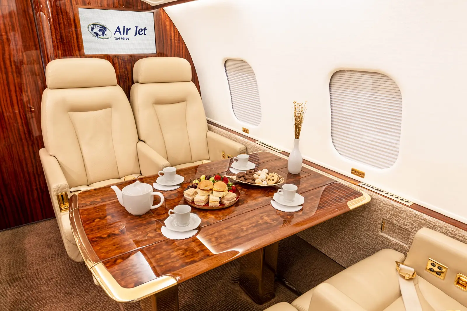 Bombardier Global Express PR-VDR operated by Air Jet Taxi Aereo LTDA photo 4