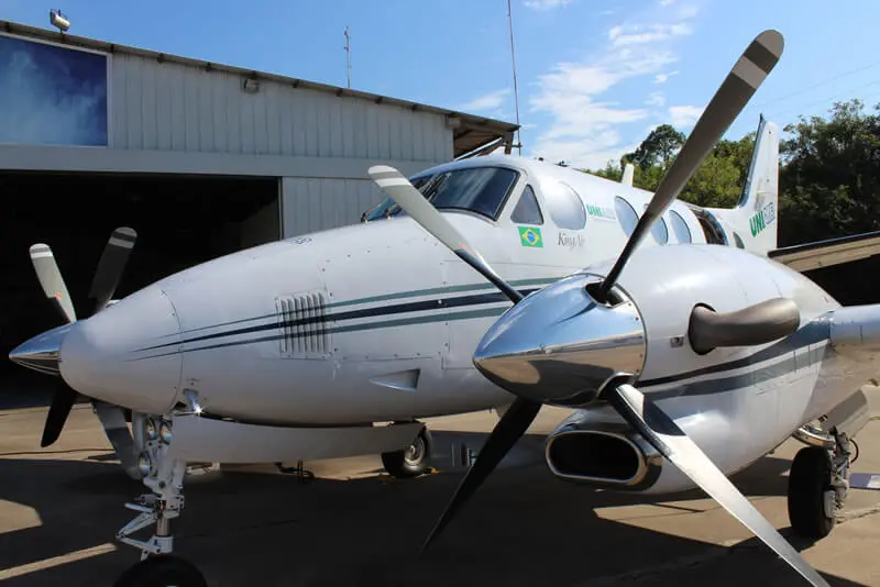 Beechcraft King Air C90A PR-WNF operated by Uniair Taxi Aereo photo 2